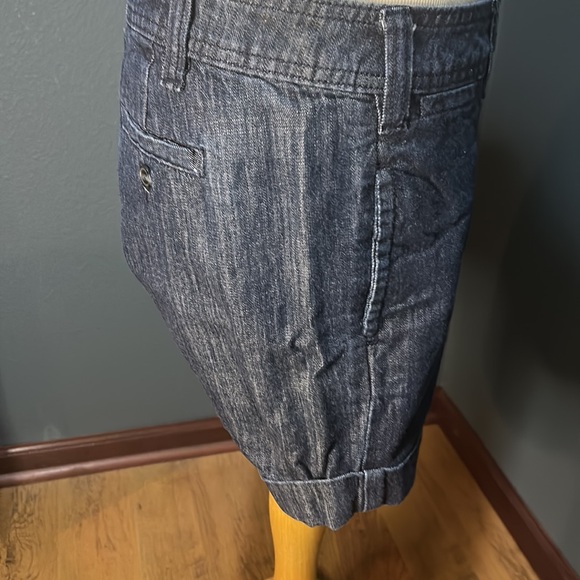 Gap trouser jean shorts with cuffed hem - Picture 3 of 7